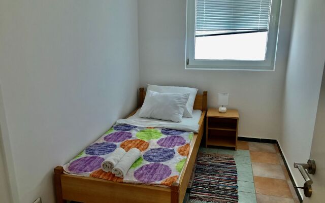 Pool Apartment Estrellas 3