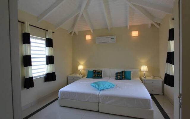 Courtyard Village Bonaire