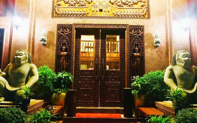 Hello Cambodia Boutique