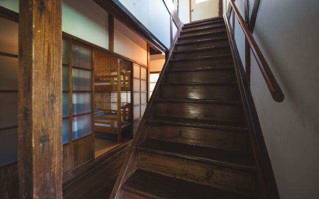 Guesthouse Momonga Village - Hostel