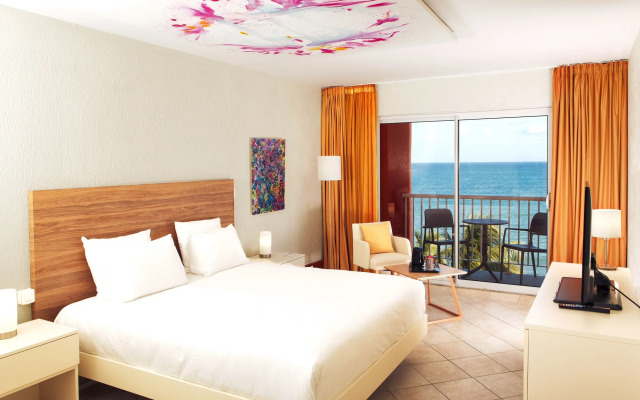 Hotel Arawak Beach Resort