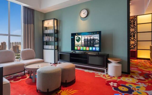 Happy Inn Hotel (Zhengzhou Erqi Wanda Plaza South Third Ring)