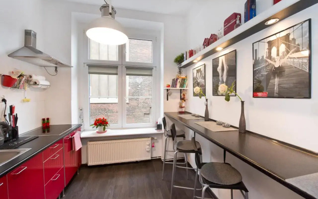 Old Town Veranda Apartment