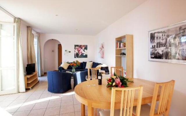 Menaggio Centro con 3 balconi