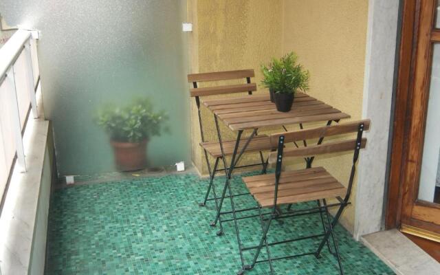 Elegante, signorile bilocale lungo il fiume Po