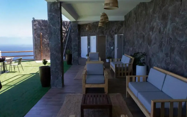 RM Green Hotel