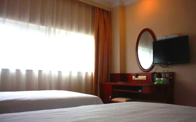Greentree Inn Shanghai Pudong Wild Zoo Express Hot