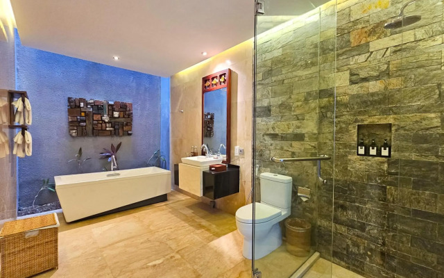 SEMINYAK ICON by Karaniya Experience