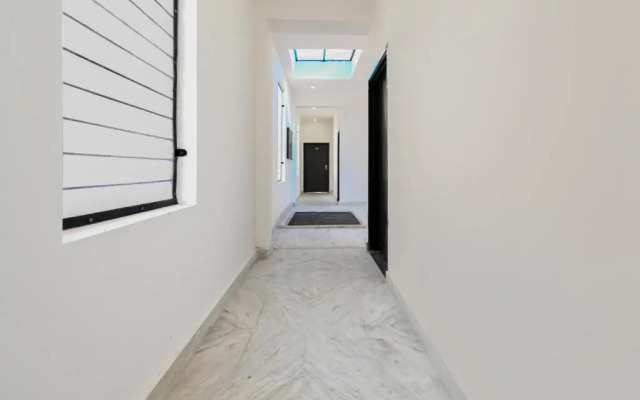 Hotel Symphony by OYO Rooms