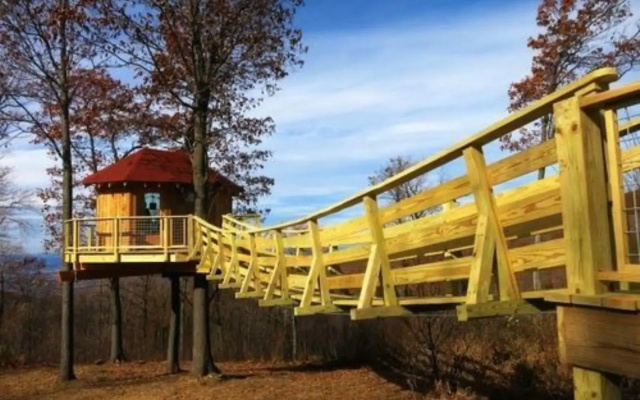 The Historic Summit Inn