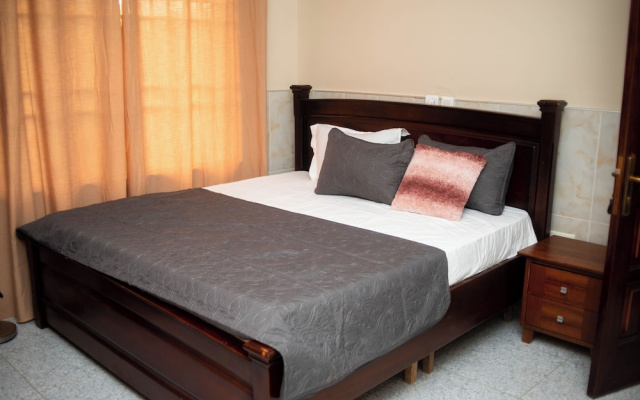Estee Euro Apartment