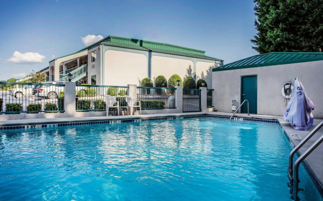 Quality Inn & Suites Stockbridge Atlanta South I-75