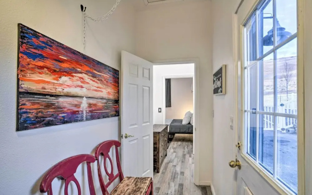 Stylish Klamath Falls Unit < 1/2 Mi to Oit! - фото 2