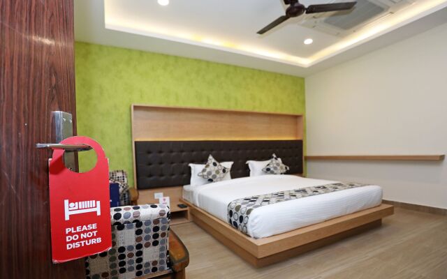 OYO 11666 Hotel Prakash Inn