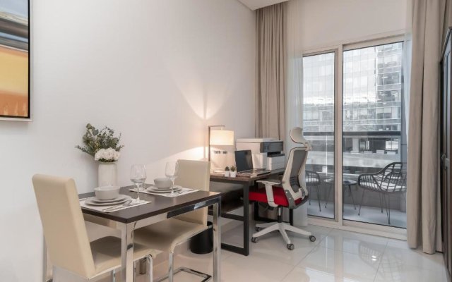 HiGuests - Cozy Studio With Balcony in Business Bay