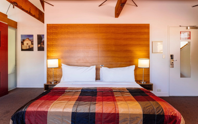 The Henry Jones Art Hotel