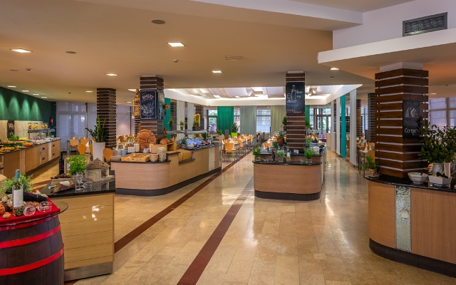 Valamar Pinia Hotel