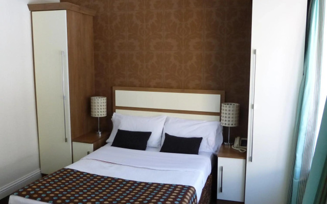 White Lady Hotel