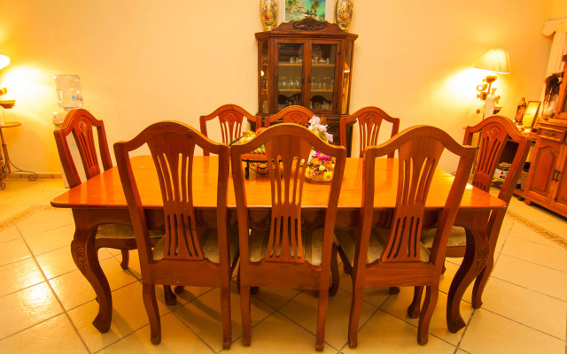 Charlys Hostal