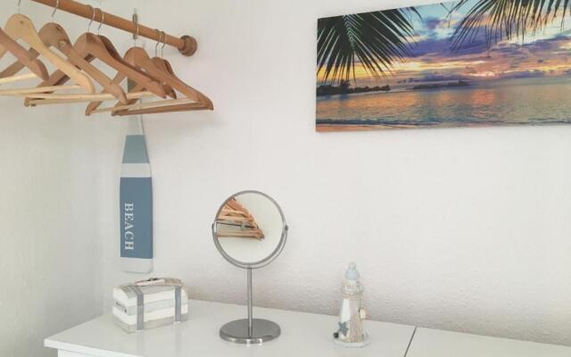 Detached villa, private pool only 10 minutes to beaches