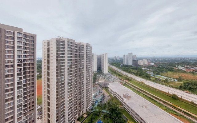 Elegant and Comfort 3BR at Sky House BSD Apartment