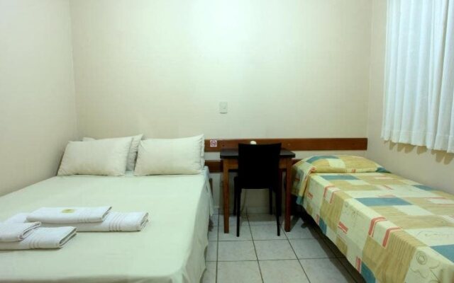 Candeias Hotel