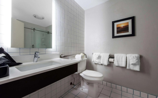 Best Western Erie Inn & Suites