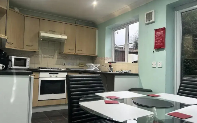 Brades Rise Retreat - Cozy 3 Bedroom House