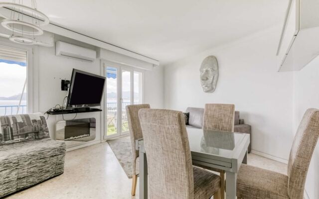 Stunning Panoramic Beach Views Apt With Terrace