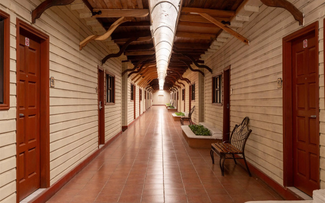Best Western Las Mercedes Airport