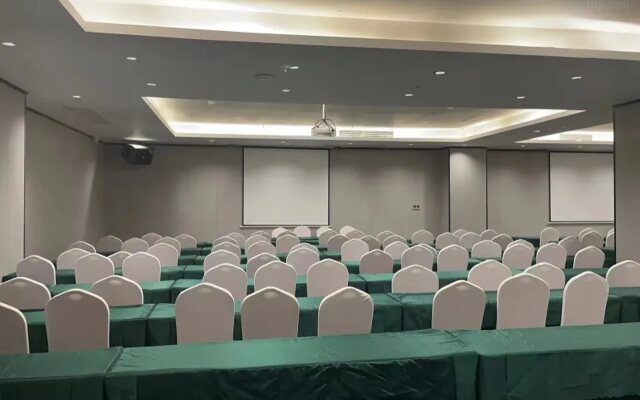 Gloria Grand Hotel Yong shun