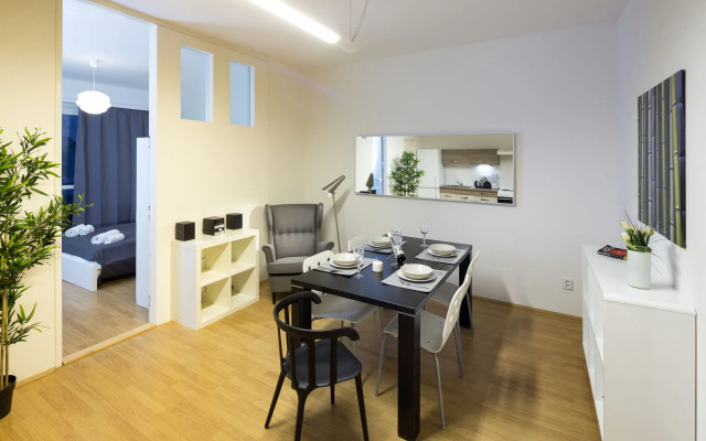 New Town - Apple Apartments