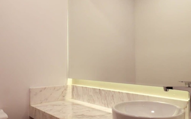 w Spectacular 1BR With Balcony in Miraflores