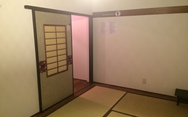 Tenma Itoya Guest House - Hostel