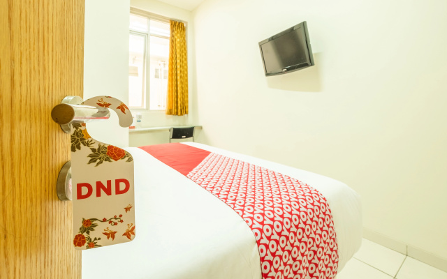 OYO 818 Micasa Residence – Guest Rooms – Bandung