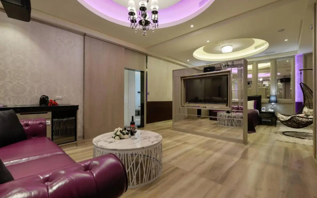 M hotel