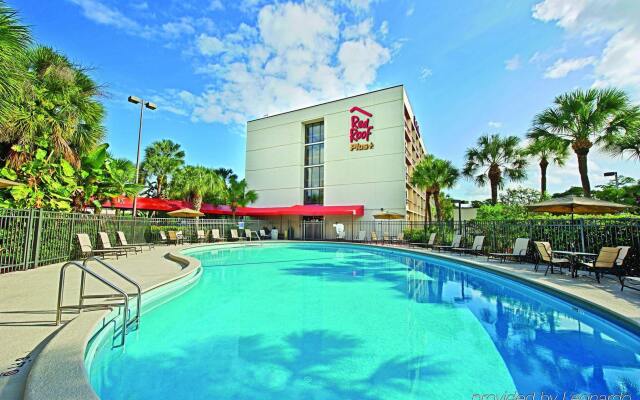 Red Roof Inn PLUS+ Miami Airport