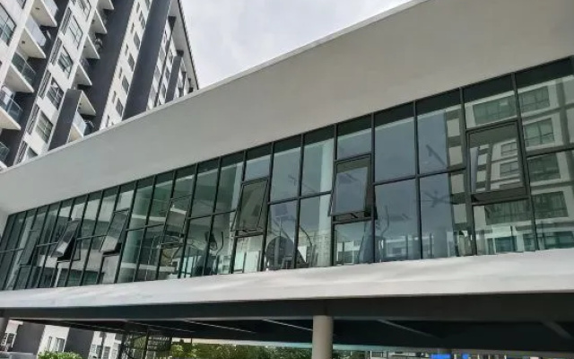 2pax Studio@Zeva/Near UPM/MRT/Aeon with Desk&TV – Exterior – Seri Kembangan