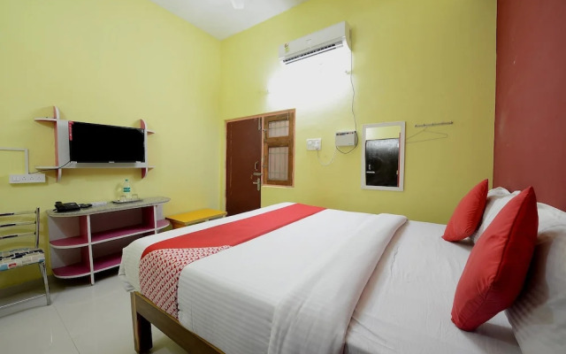 Oyo 29663 Sp Highway Inn