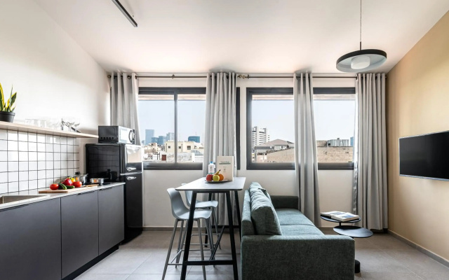 ALLENBY classic and modern Apartments by HOMY