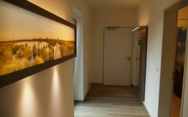Meyn's Apartments & Hotel