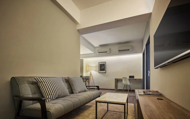 Tropics Eight Suites