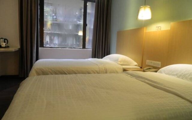 Sealy Hotel