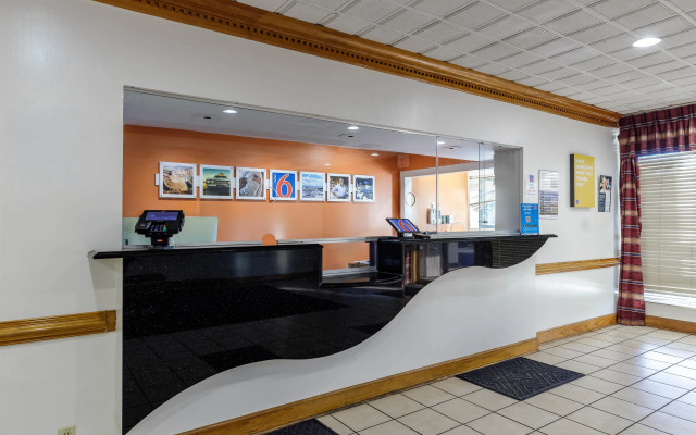 Motel 6 Dumfries, VA