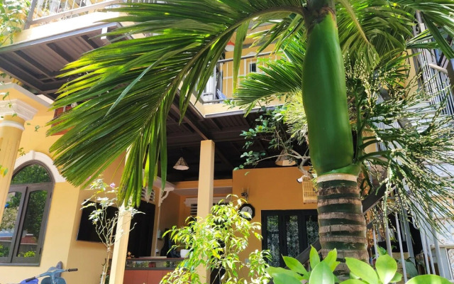 Q Homestay Garden