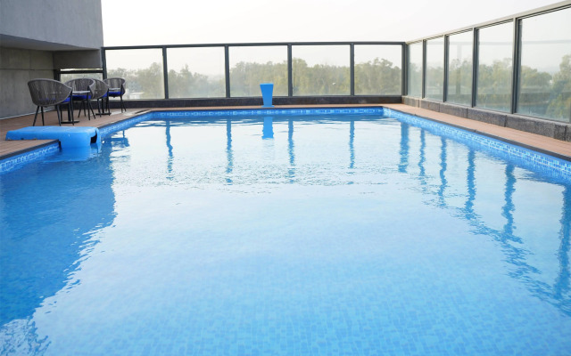 Ramada Encore By Wyndham Chandigarh Zirakpur
