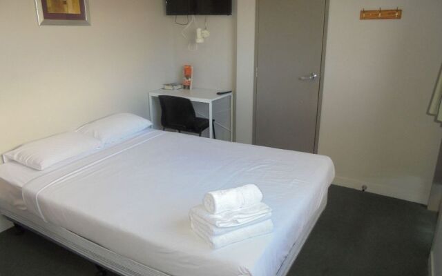 Utopian Motel Taupo - Hostel – Guest Rooms – Taupo