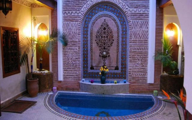 Riad Bonheur