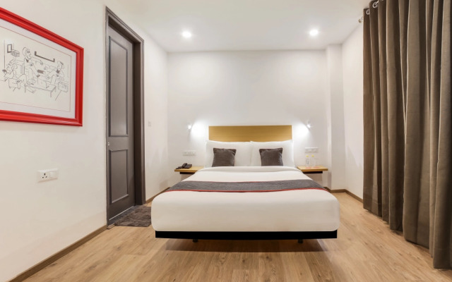 OYO Townhouse 158 Near Netaji Subhash Marg