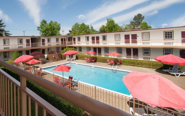 Red Roof Inn Knoxville North - Merchants Drive